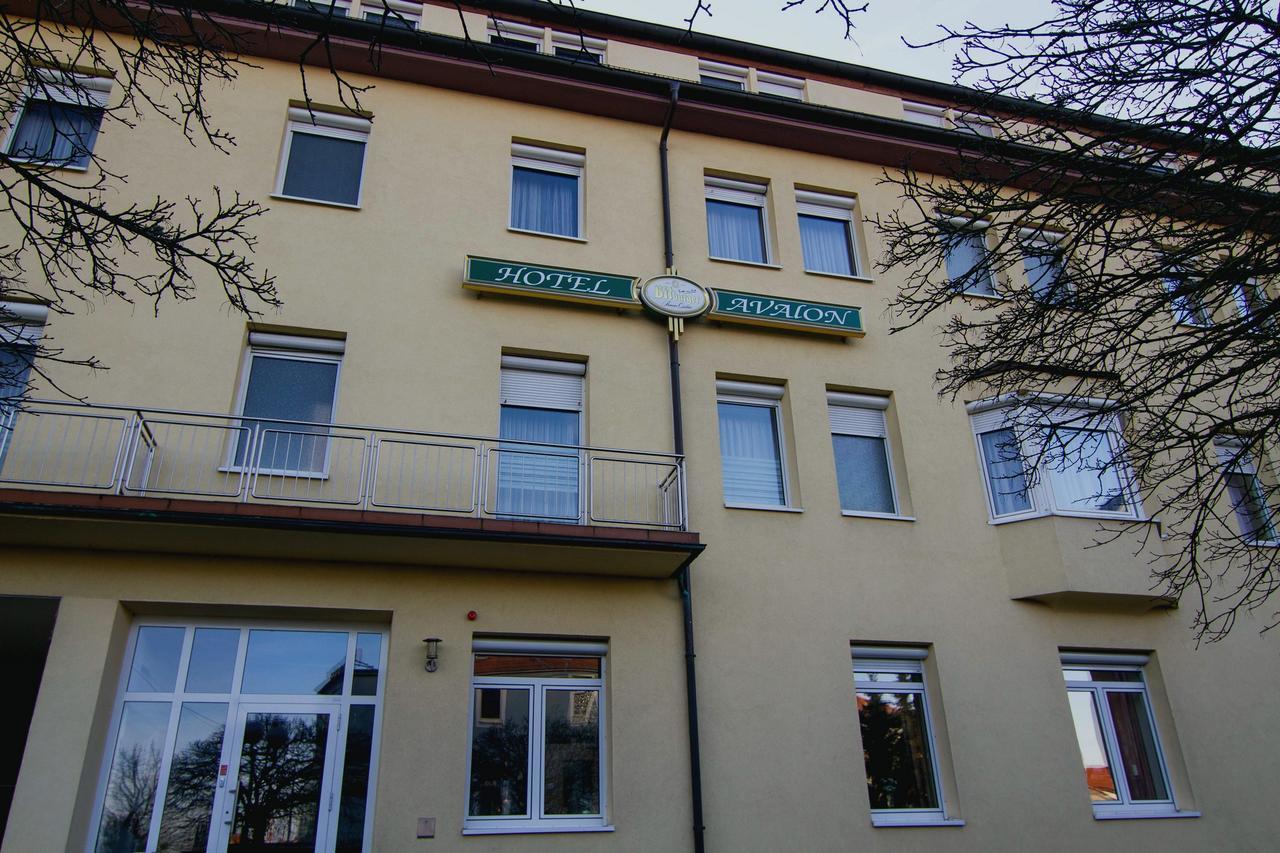 Hotel Avalon Landstuhl Extérieur photo