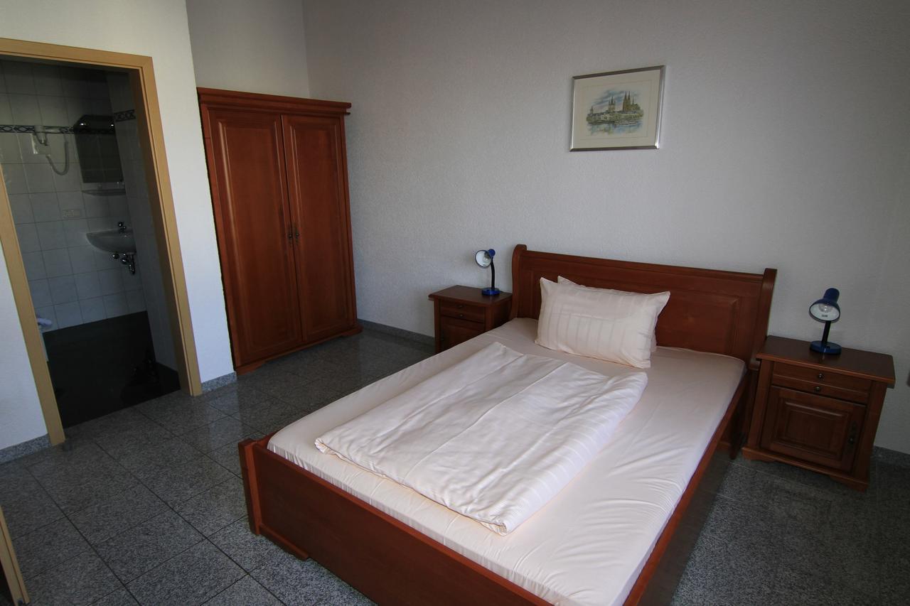 Hotel Avalon Landstuhl Extérieur photo